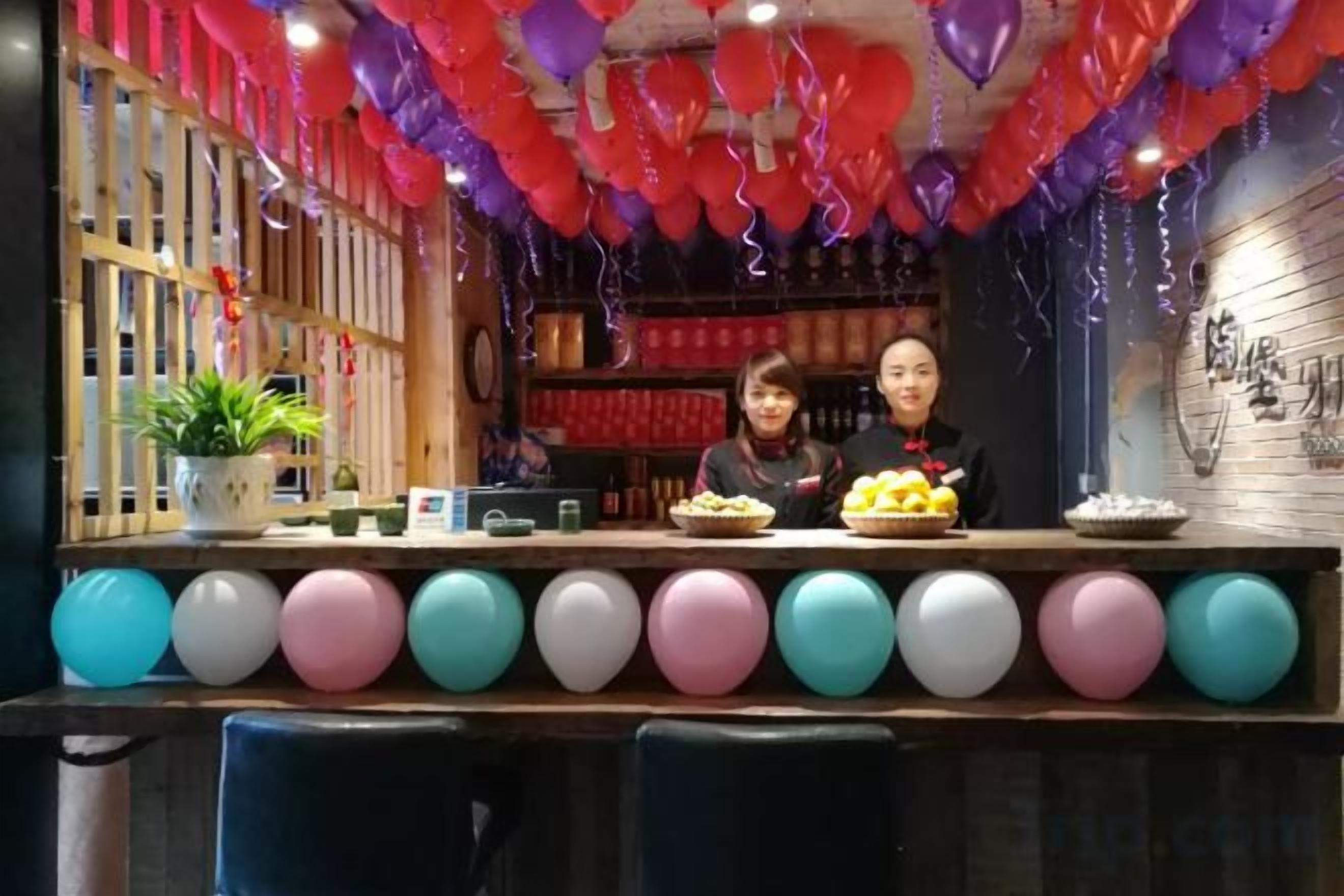 酒吧（店内）