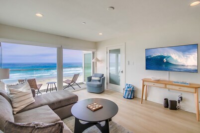 Ocean Front * Newly Remodeled * Luxury Condo