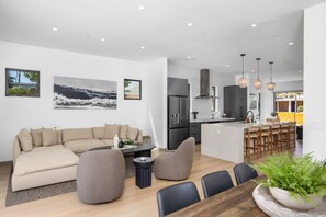Smart-TV, Kamin
