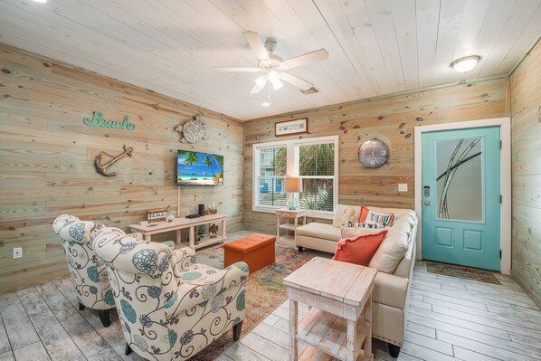 Living area - Sea Salt N Lime- Coastal 3-bedroom Pool, Golf Cart Accessible & Close to Beach (Port Aransas)