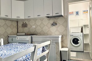 Uklassifisert bilde, 4 av 12, knapp