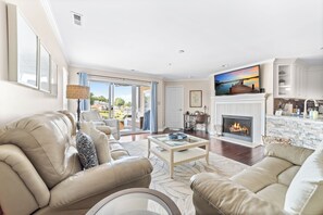 TV connectée, cheminée