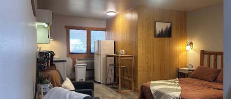 1 habitación, wifi y ropa de cama