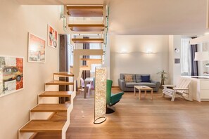 TV - Irene Loft in Florence by Mmega (Firenze)