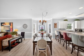 Interior - Relax at Magnolia Pointe — Modern Condo & Resort | Magnolia Pointe Luster Leaf 4847-305 (Myrtle Beach)