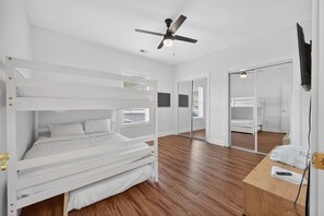 3 habitaciones, tabla de planchar con plancha y wifi gratis 