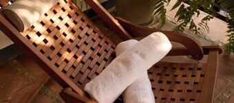 Chic 3-bedroom villa with AC and WiFi in welcoming Puerto Escondido