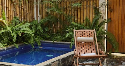 Chic 3-bedroom villa with AC and WiFi in welcoming Puerto Escondido