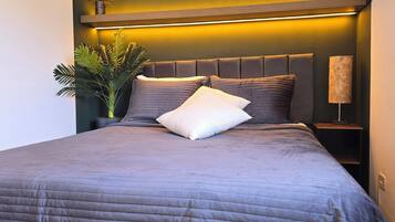 2 chambres, fer et planche Ă repasser, Wi-Fi, draps fournis