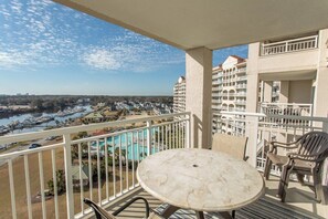 Outdoor dining - Yacht Club 1-1103 - North Myrtle Beach (North Myrtle Beach)