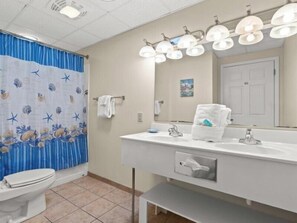 Shower, hair dryer, towels - Ocean View Serenity | Your Dream Beach Escape | HS11229 (Myrtle Beach)