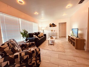 TV connectée, table de tennis de table