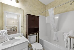 Shower, hair dryer, towels - Arbor Trace 813, Golf Views, Golf Course Living Awaits (North Myrtle Beach)