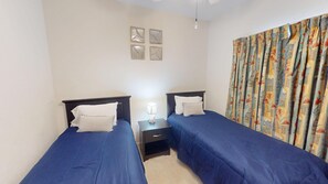 3 bedrooms, iron/ironing board, free WiFi, bed sheets