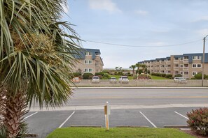 Property grounds - Cozy Ocean View Condo | Perfect for Families | OB 1A2 (Myrtle Beach)