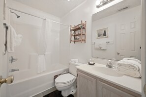 تجهيزات دش، مجففات شعر، مناشف