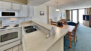 Réfrigérateur, micro-ondes, four, lave-vaisselle