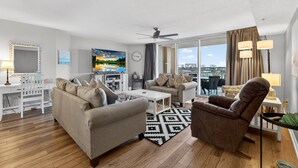 Unclassified image, 4 of 18, button - Yacht Club 2-802 - North Myrtle Beach (North Myrtle Beach)
