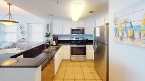 Fridge, microwave, oven, stovetop - Atlantica 557, Condo | Ocean Views in Myrtle Beach (Myrtle Beach)