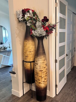 المنشأة من الداخل