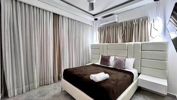 فيلا - ٥ غرف نوم | 5 عدّة غرف نوم