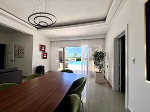 Huvila, 5 makuuhuonetta | Ruokailu
