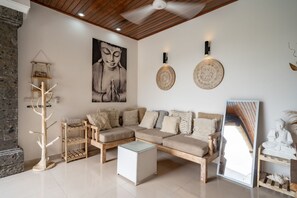 Villa, 3 Bedrooms, Pool View | Living room - Kubu Kawan Bagus Villa Canggu (Canggu)