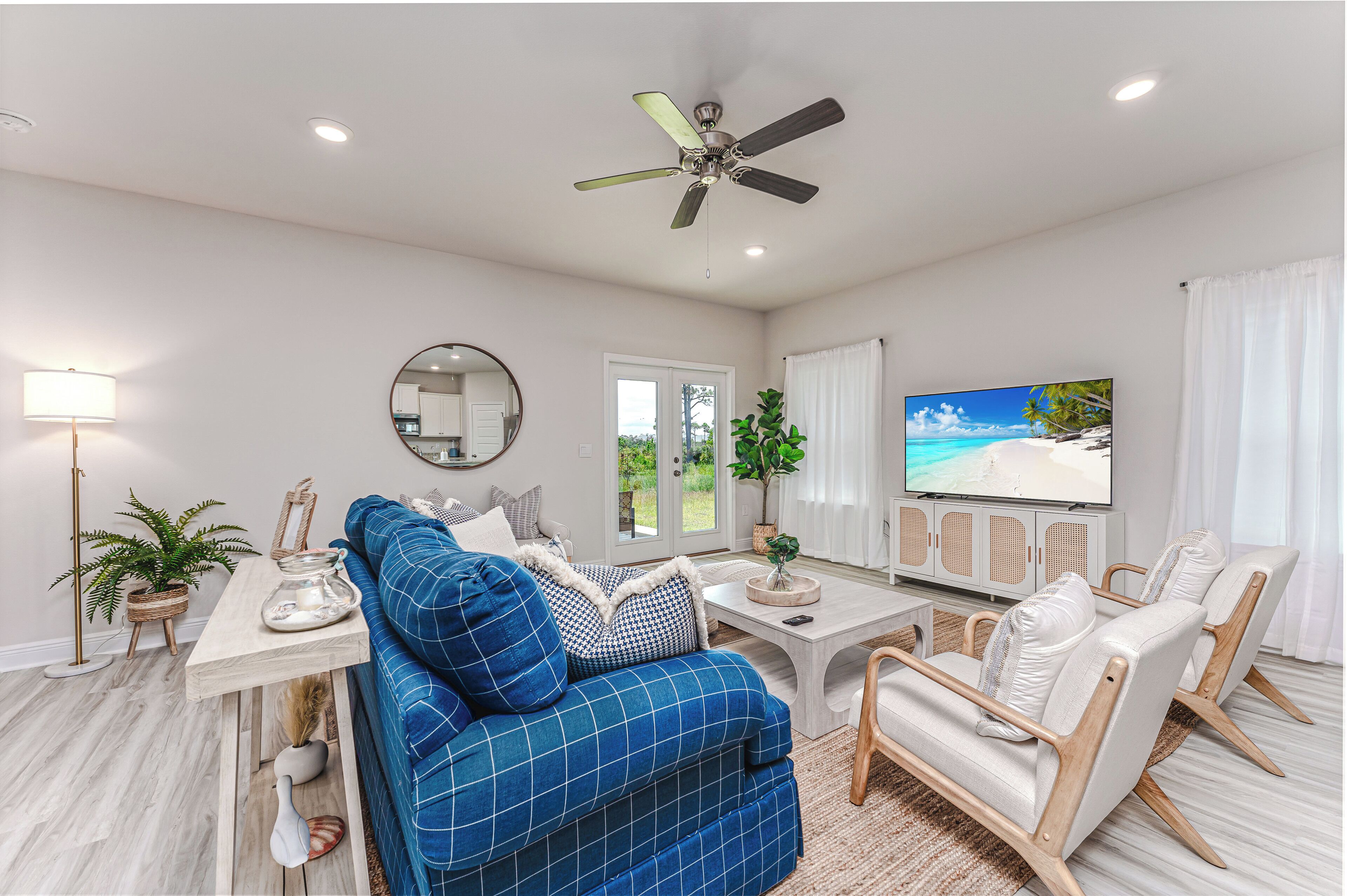 智能電視、乒乓球設施、書籍、音響