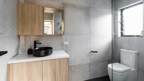 シャワー、ヘアドライヤー