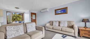 Anchor Bell Apartments: (Sleeps 5)
