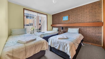 2 chambres, fer et planche Ă repasser, accĂšs Internet, draps fournis