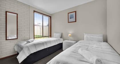 Anchor Bell Apartments: (Sleeps 4)