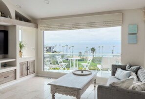 Smart-tv och eldstad