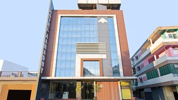 Front of property - Hotel Shree Aaradhy (Ujjain)