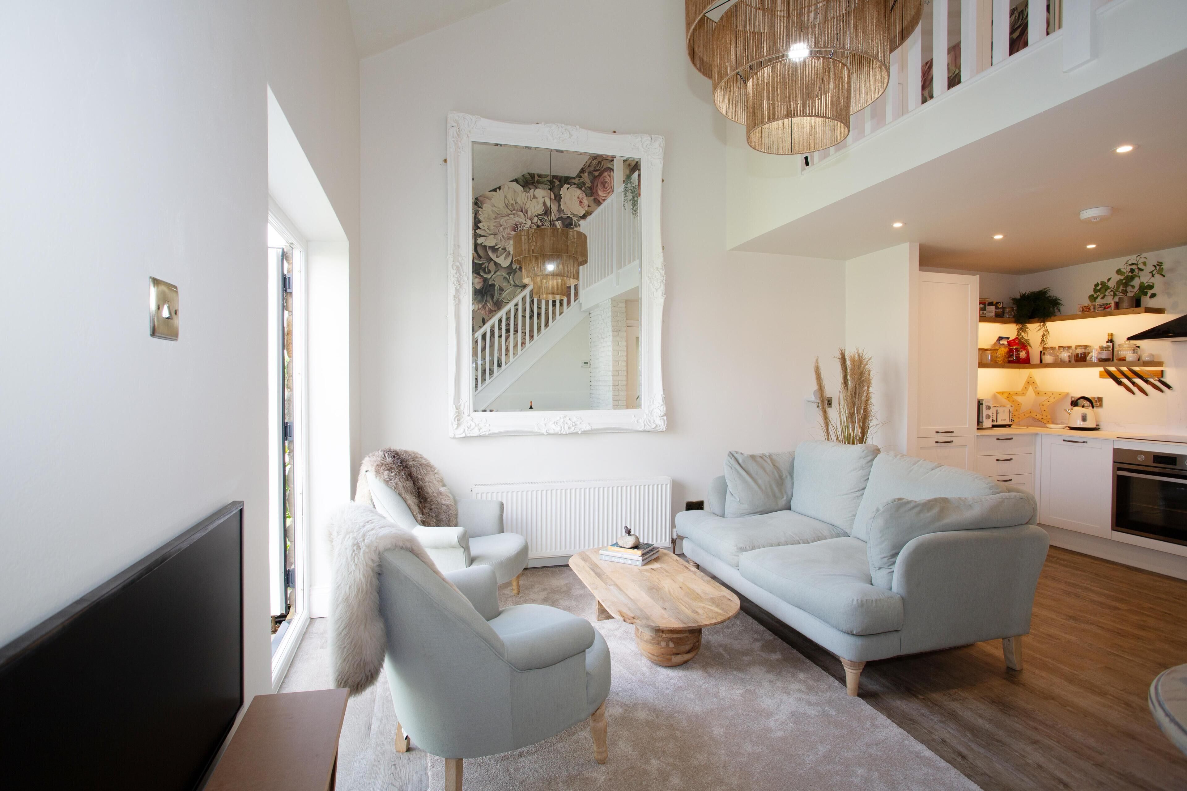 Télévision, chaîne hi-fi