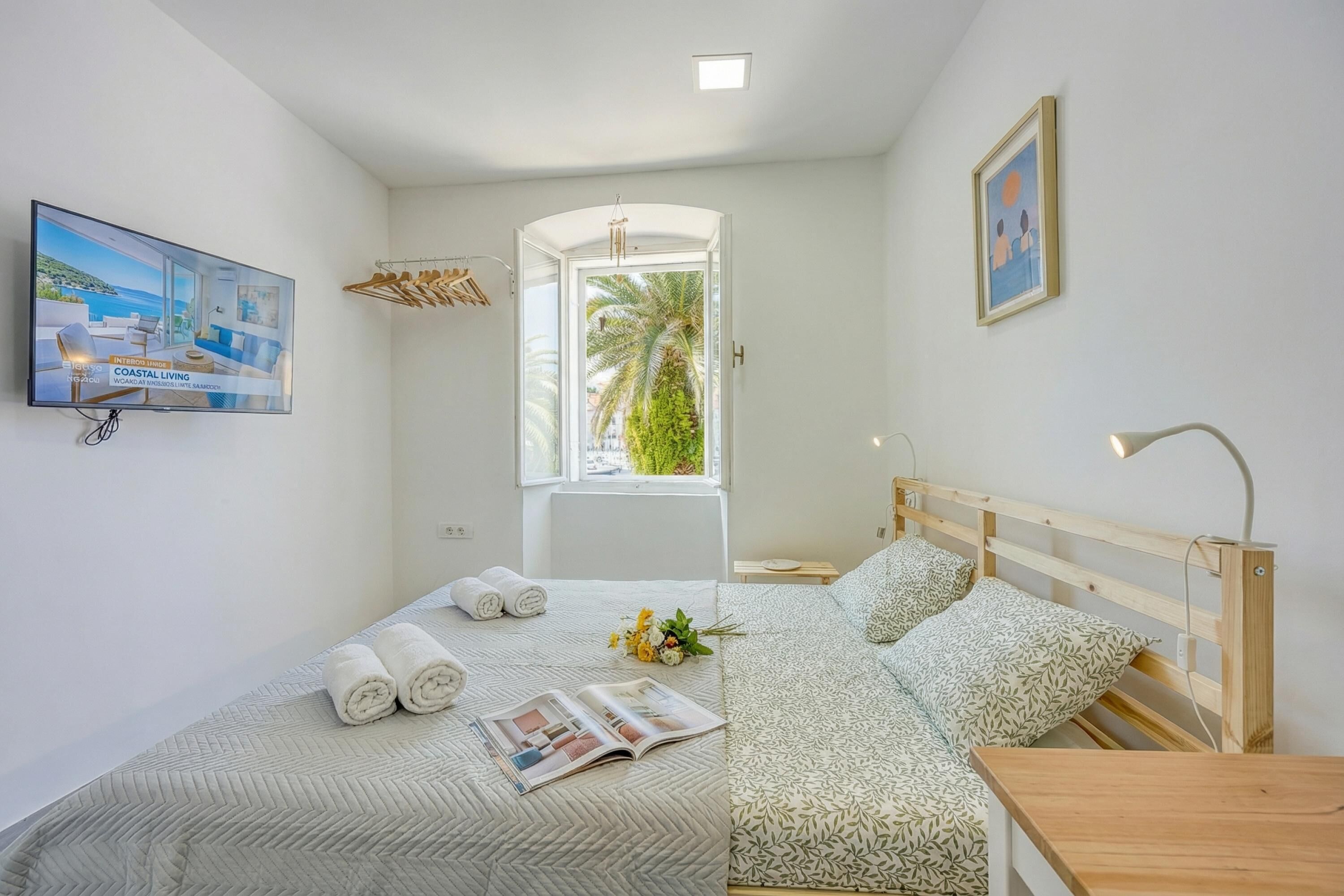 Iron/ironing board, WiFi (free), bed sheets