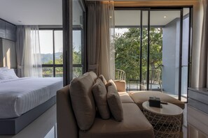 Living area - Sofa Bed washing Machine 600m Beach c122 (Kamala)