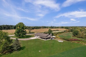 منظر من الجو على ارتفا ع عالٍ