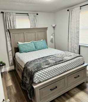 2 bedrooms, free WiFi - Midtown Oasis (Anchorage)