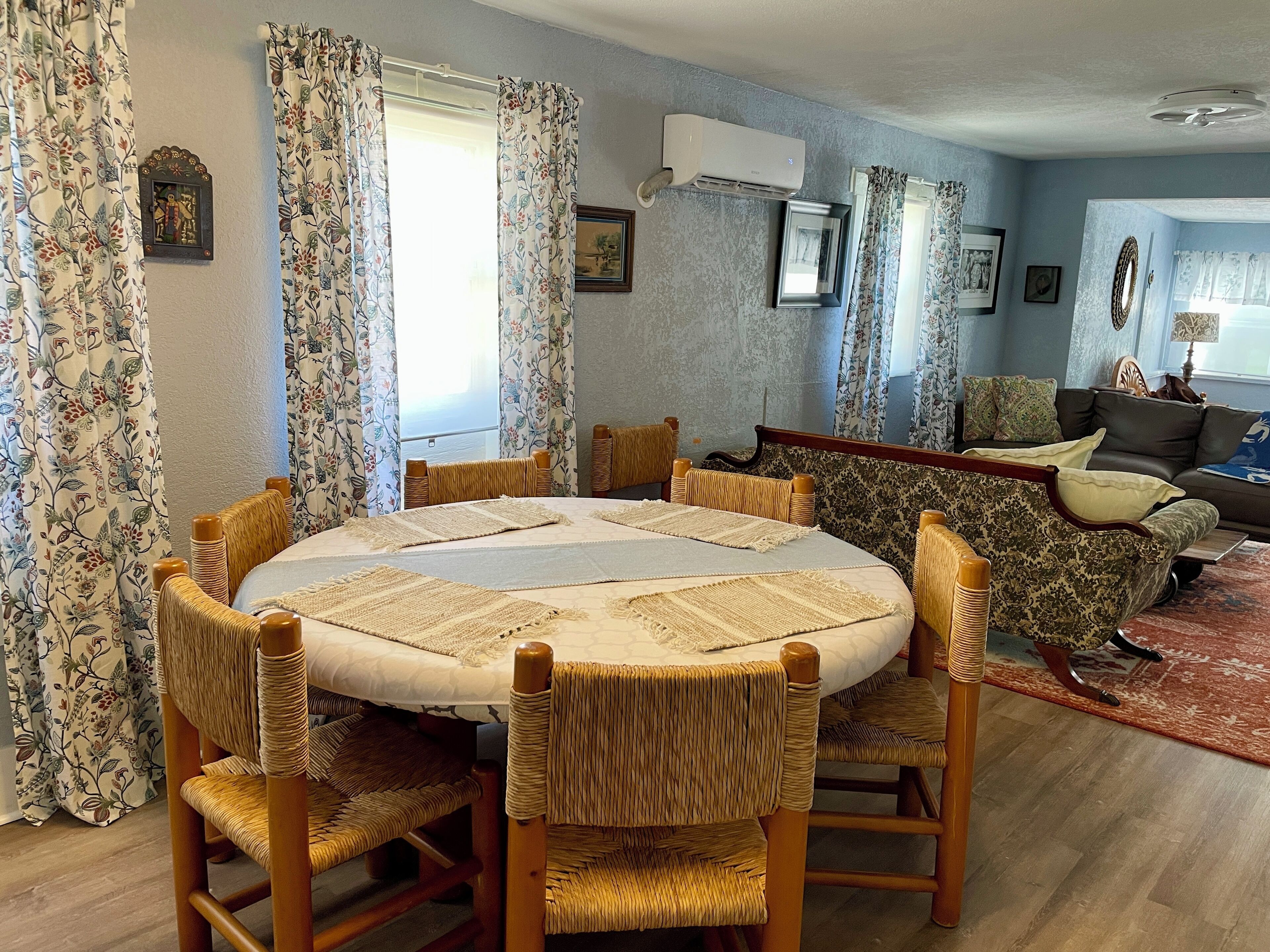 Cozy House In Awesome Gulfport Florida Near Downtown St. Petersburg - St. Petersburg, FL