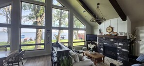 Smart TV, fireplace, DVD player, stereo