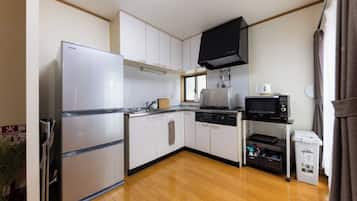Fridge, microwave, coffee/tea maker, electric kettle