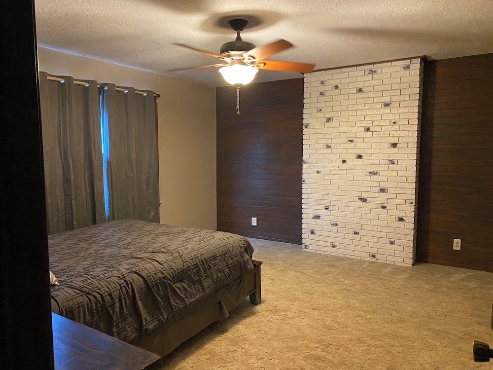 Flint Hills Hideout is a 4 bed, 2 bath, house in the heart of the Flint