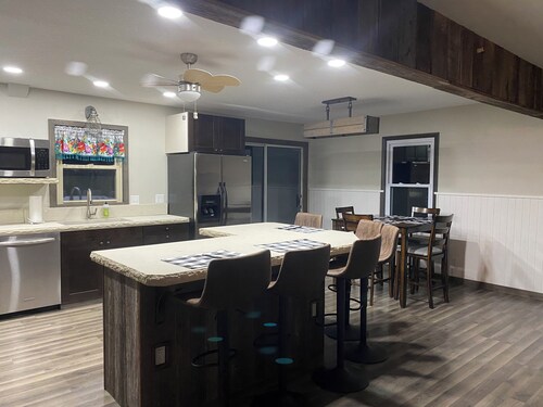 Flint Hills Hideout is a 4 bed, 2 bath, house in the heart of the Flint Hills. 