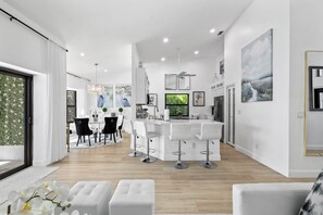 Dining - Refined Lakefront Naples Home with Heated Saltwater Pool (Naples)