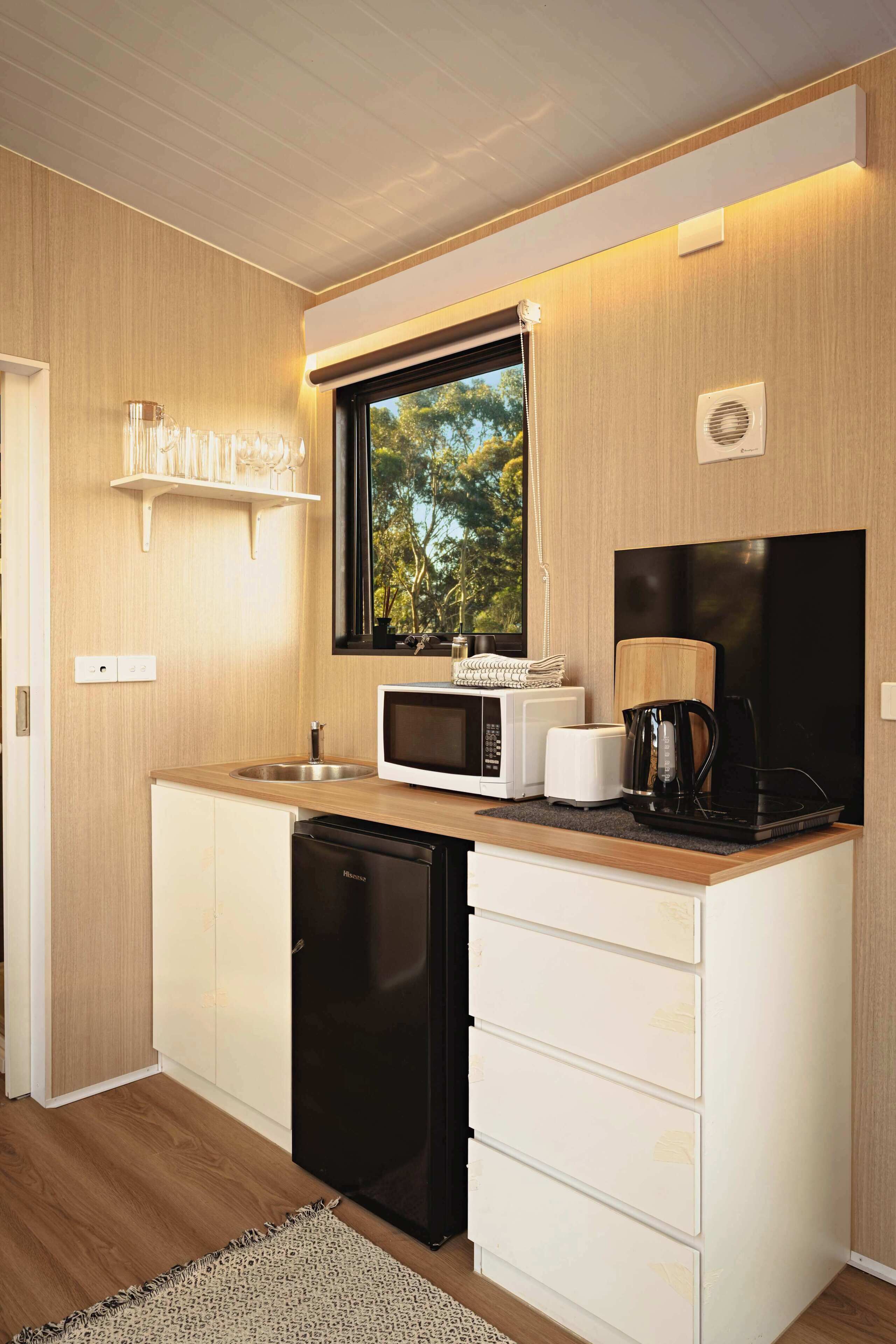 Fridge, microwave, stovetop, toaster