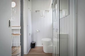 Douche, sèche-cheveux