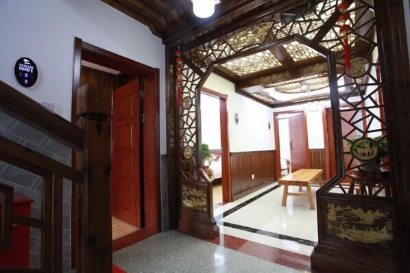Interior - Yi Xuan Ju Deluxe Lnn and Suites (Yi County)