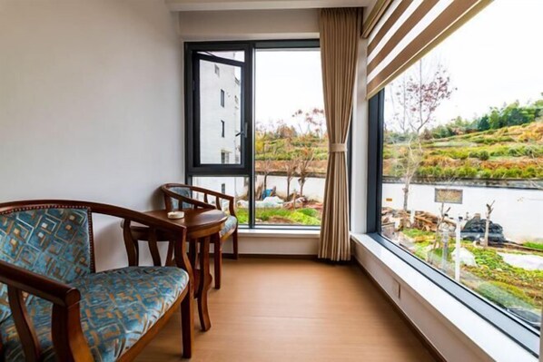 Room - Yi Xuan Ju Deluxe Lnn and Suites (Yi County)