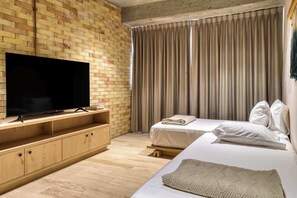2 Schlafzimmer, Schreibtisch, Bügeleisen/Bügelbrett, WLAN